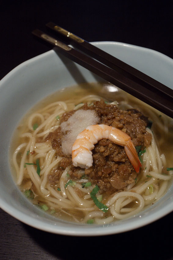 Du Xiao Yue 度小月擔仔麵 @ 12, Lane 8, Zhongxiao East Rd 忠孝東路四段216巷8弄12號 - dan zi mian