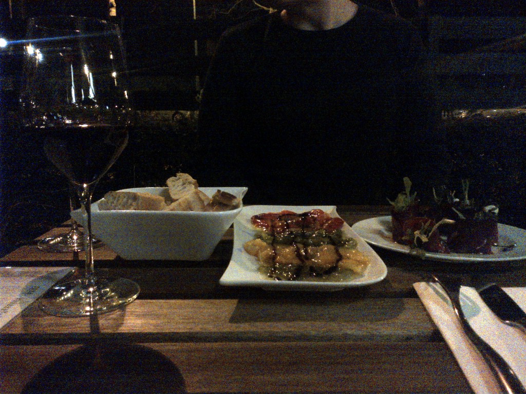 L'Etiquette @ 19 Ave Emilie de mot01