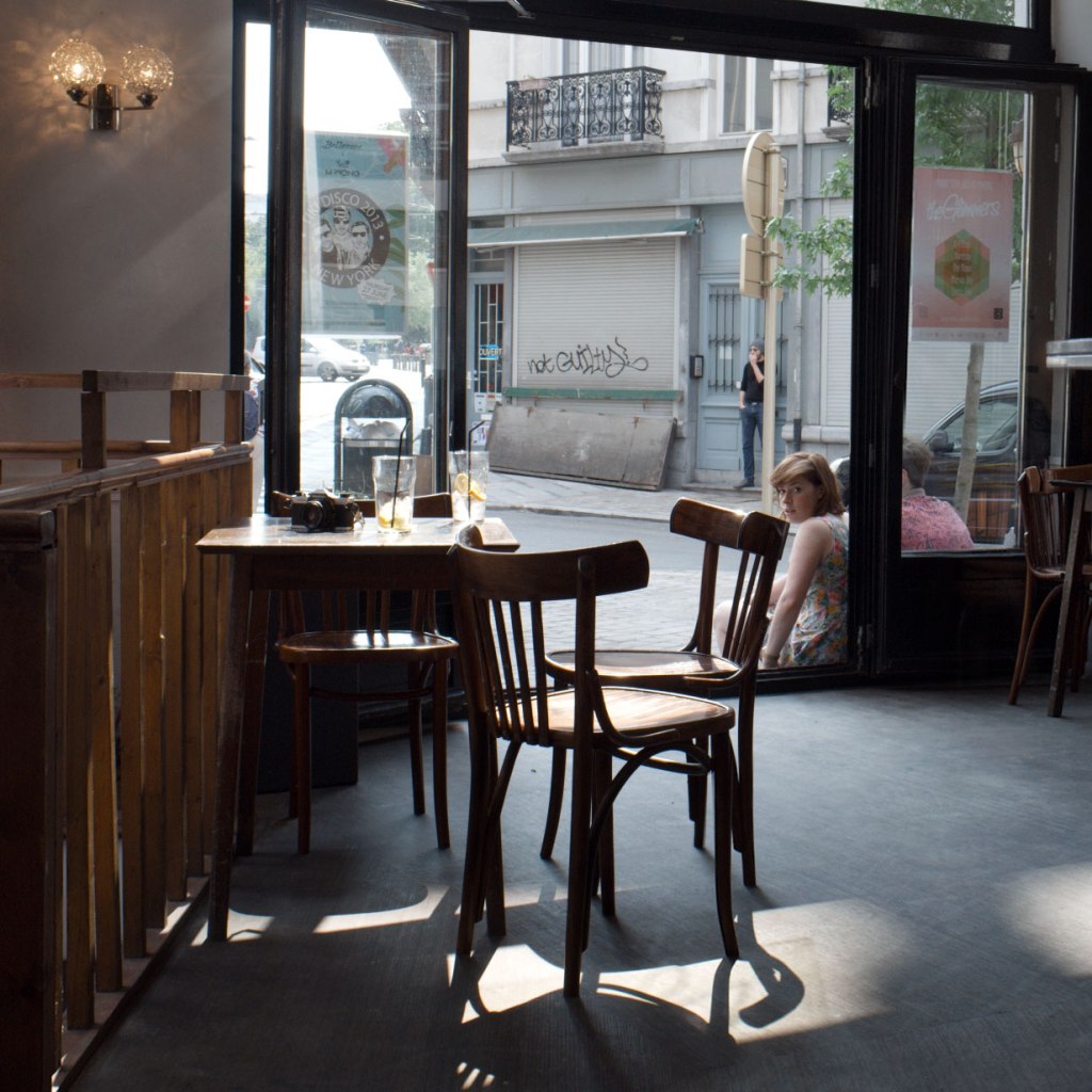 Tigre @ 117 Rue de la Brasserie01-2k64v2sqc