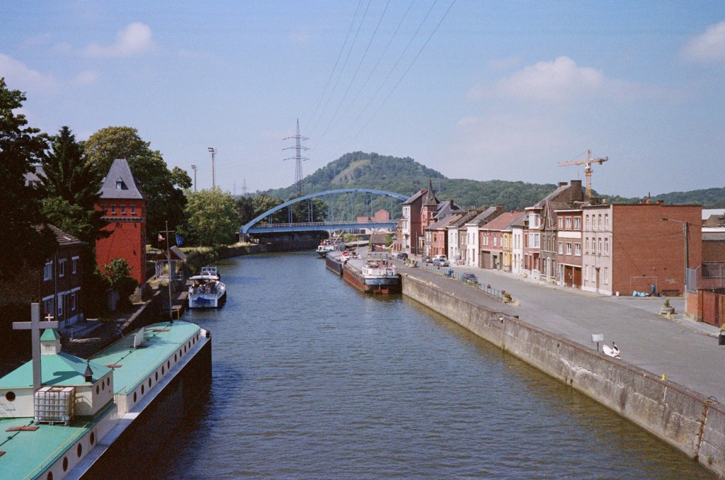 11Walkabout08---KODAK-PORTRA-400-AB