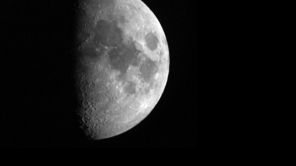 Moon Gazing in&nbsp;Venice
