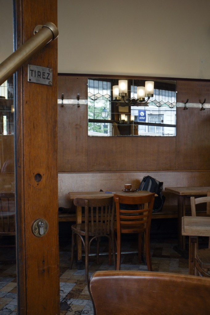 Stamboul Train by Graham Greene03 - Brasserie Verschuerenk64