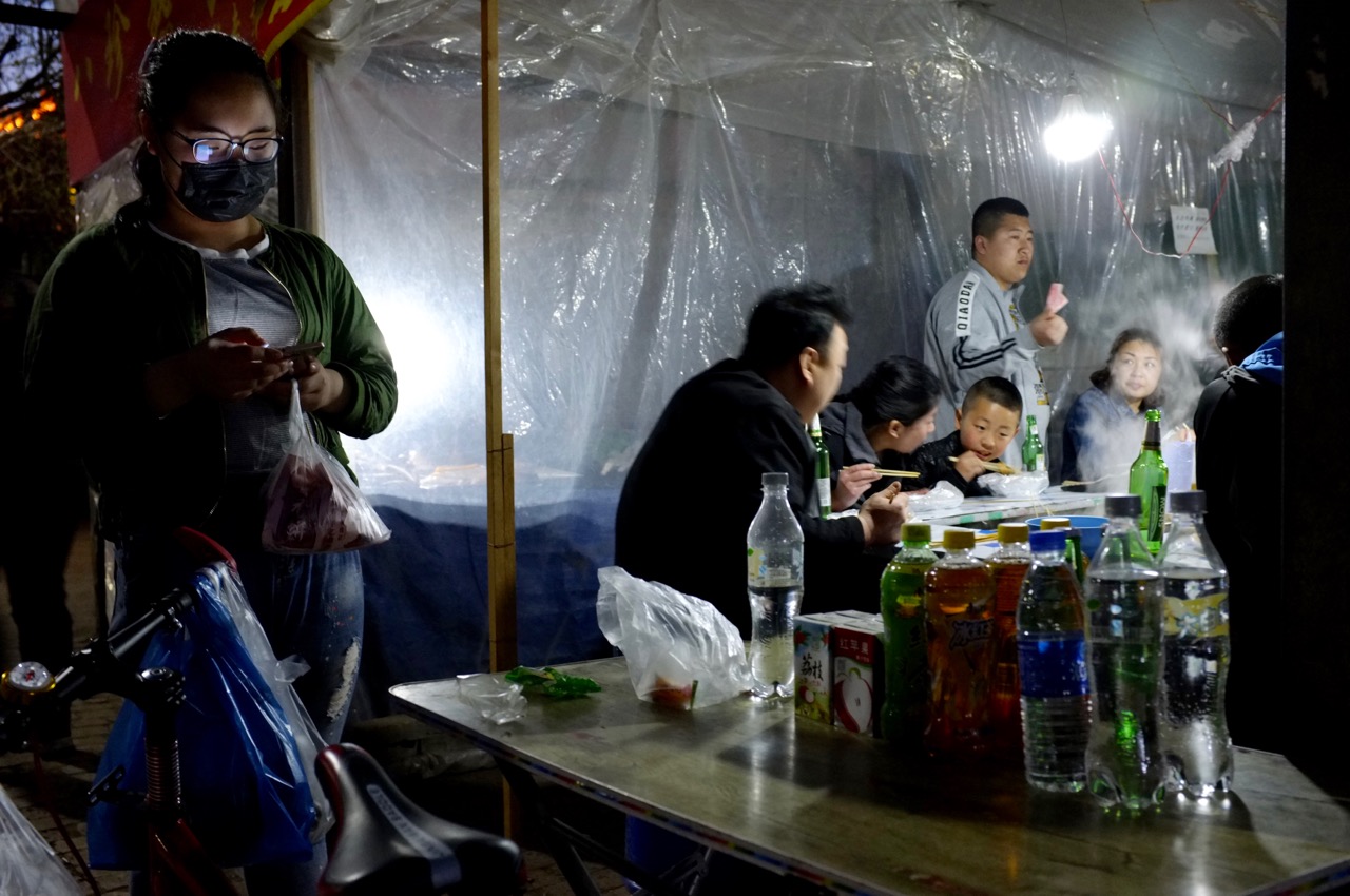 Night market in Songbei
